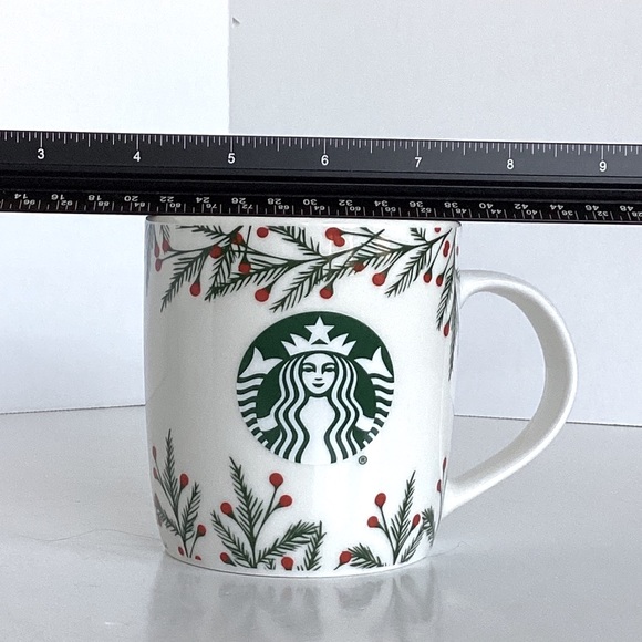 Starbucks 2020 Christmas Mermaid Holly Berry Garland Coffee Mug White Red Green - Picture 14 of 14